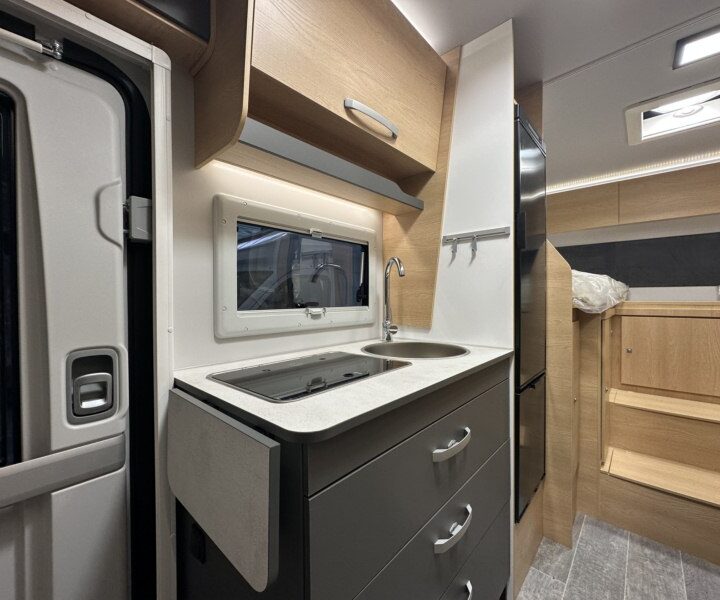 autocaravana_nueva_giottiline_siena_385-10-800x600-1